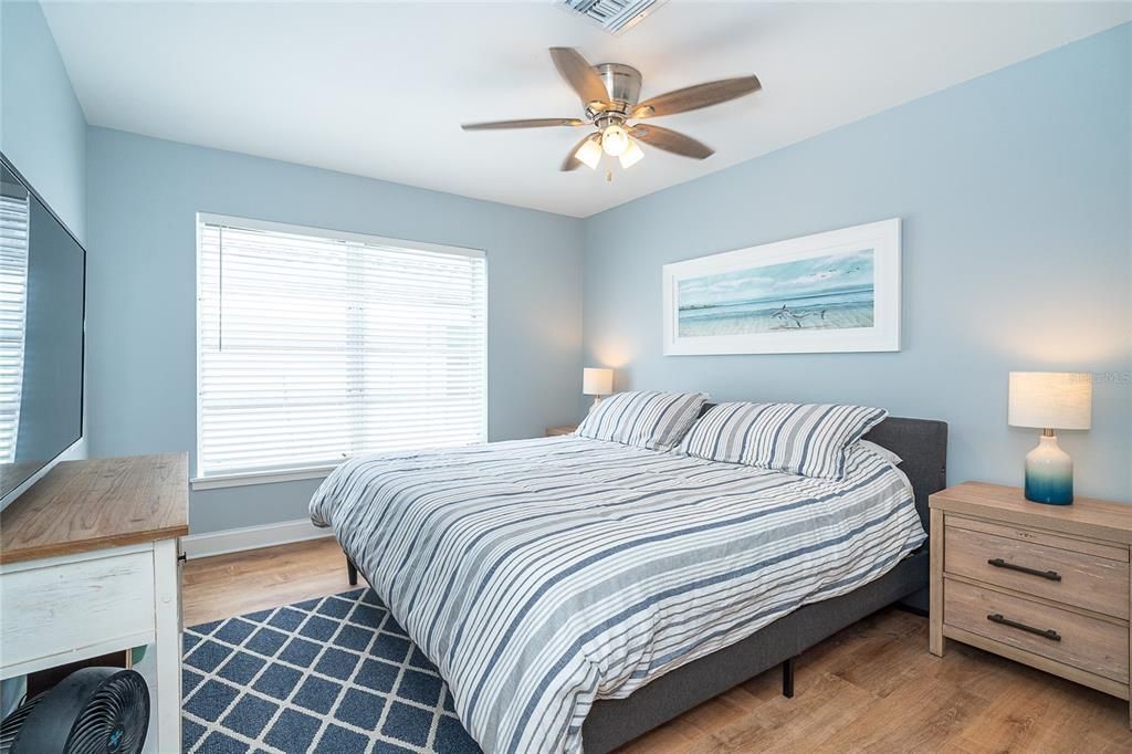 На продажу: $525,000 (2 спален, 1 ванн, 1188 Квадратных фут)