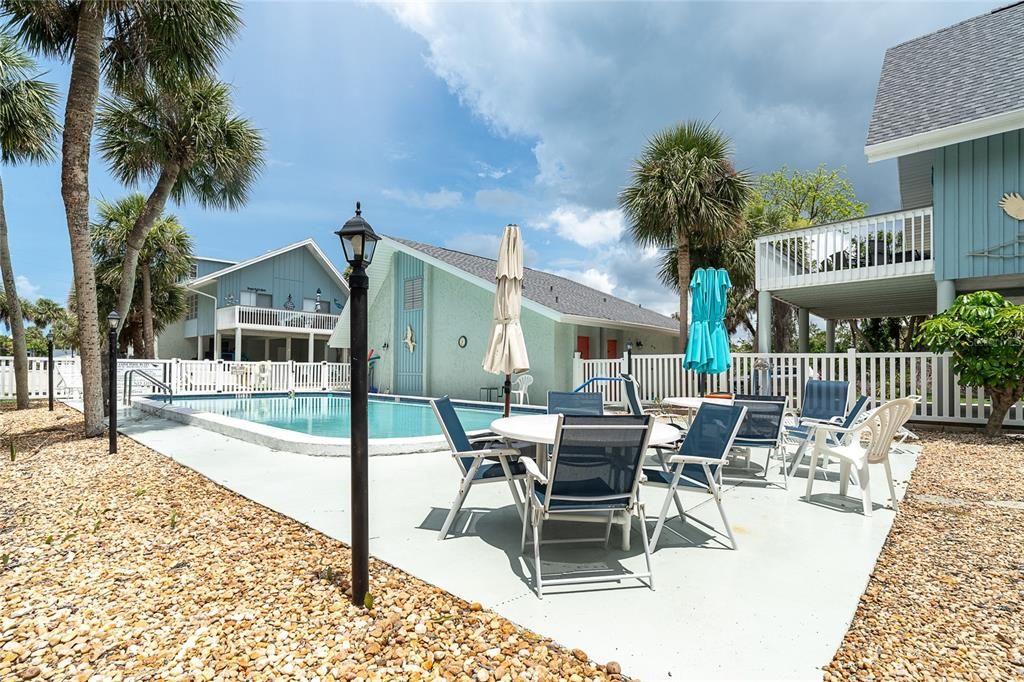 На продажу: $525,000 (2 спален, 1 ванн, 1188 Квадратных фут)