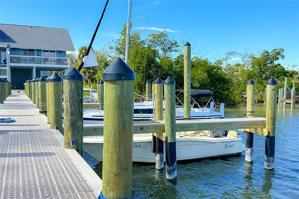 На продажу: $525,000 (2 спален, 1 ванн, 1188 Квадратных фут)