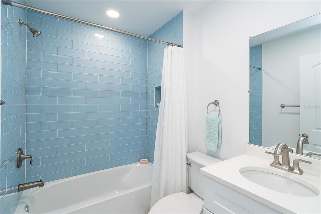 На продажу: $525,000 (2 спален, 1 ванн, 1188 Квадратных фут)