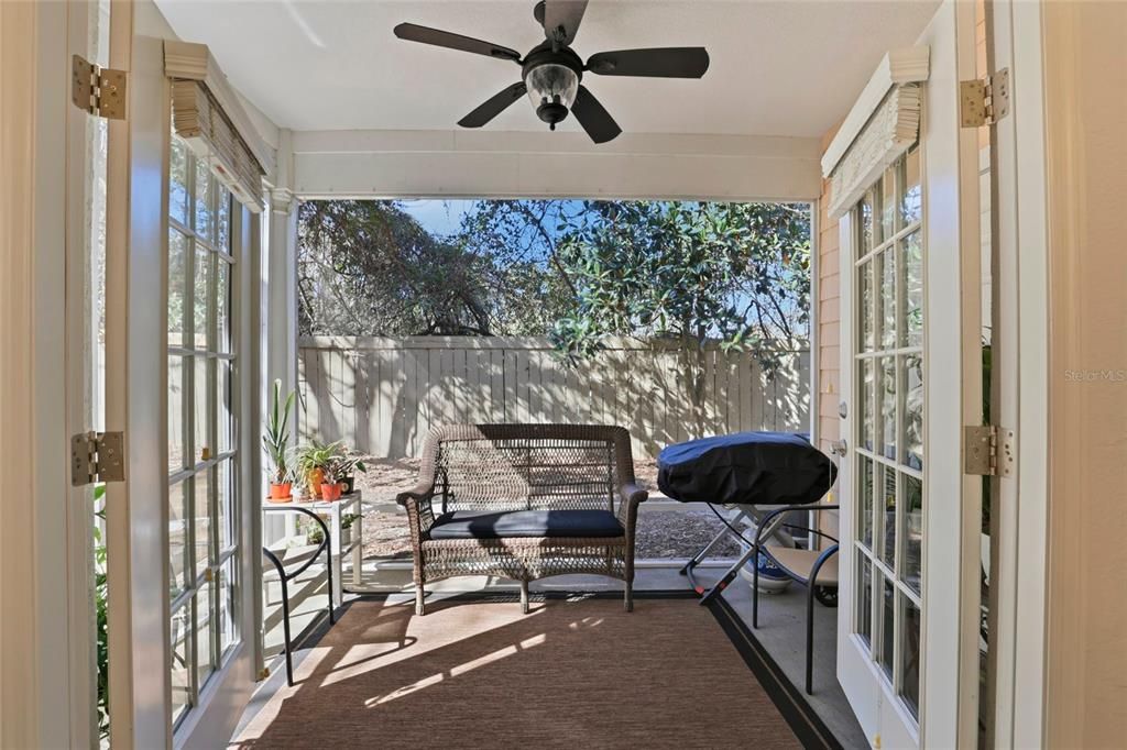 Active With Contract: $259,000 (2 beds, 2 baths, 1450 Square Feet)