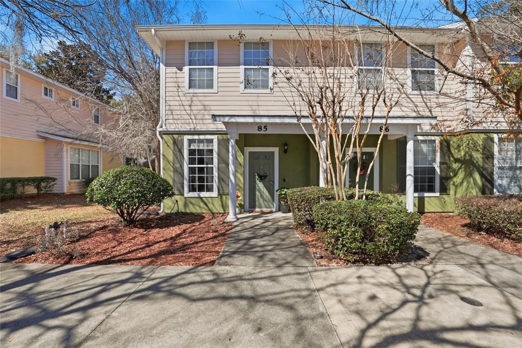 Active With Contract: $259,000 (2 beds, 2 baths, 1450 Square Feet)