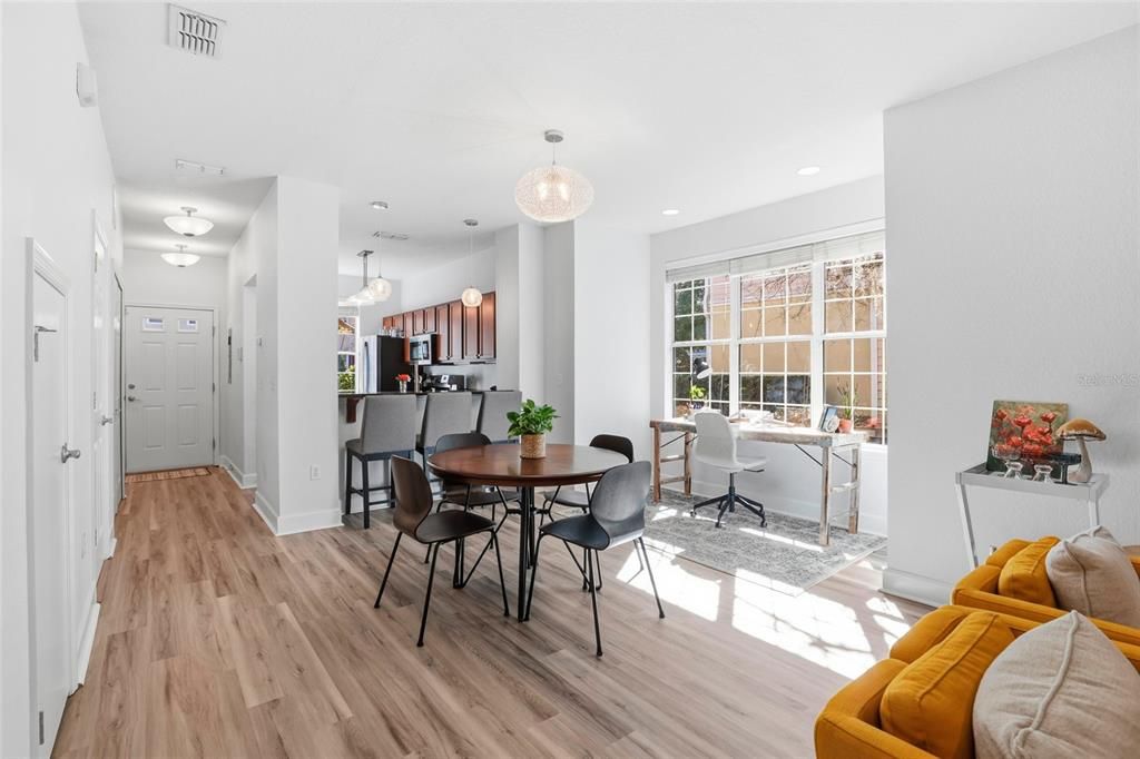 Active With Contract: $259,000 (2 beds, 2 baths, 1450 Square Feet)