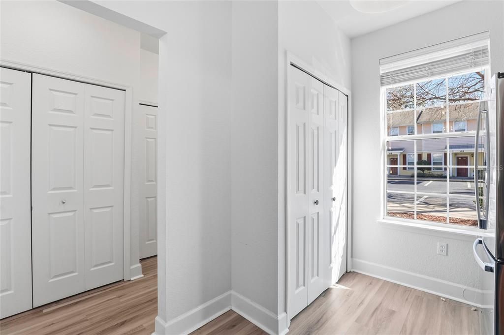 Active With Contract: $259,000 (2 beds, 2 baths, 1450 Square Feet)