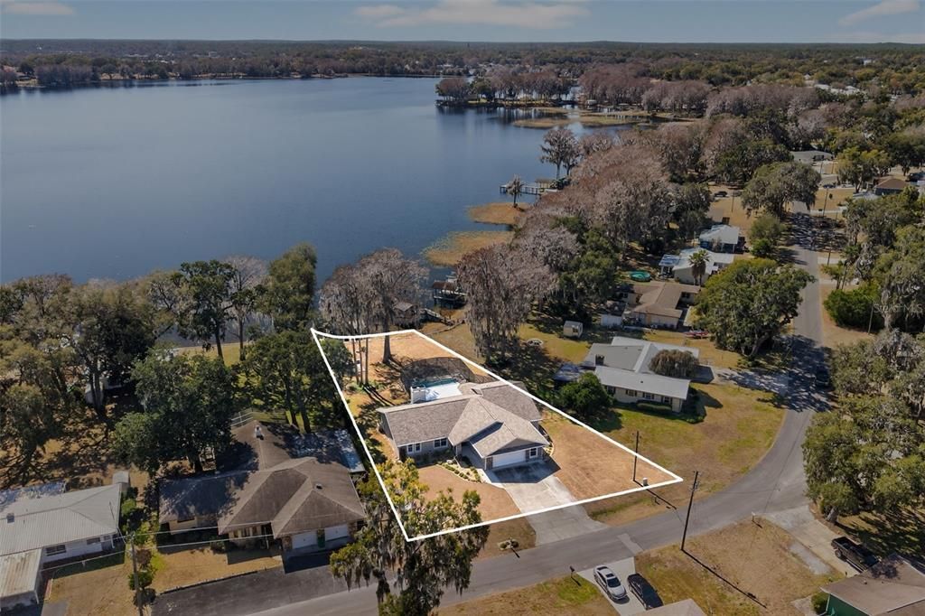 Active With Contract: $794,900 (4 beds, 3 baths, 2434 Square Feet)