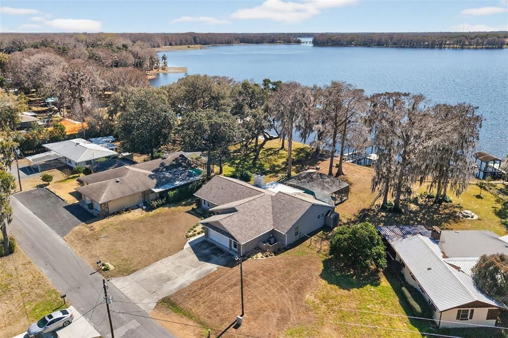 Active With Contract: $794,900 (4 beds, 3 baths, 2434 Square Feet)