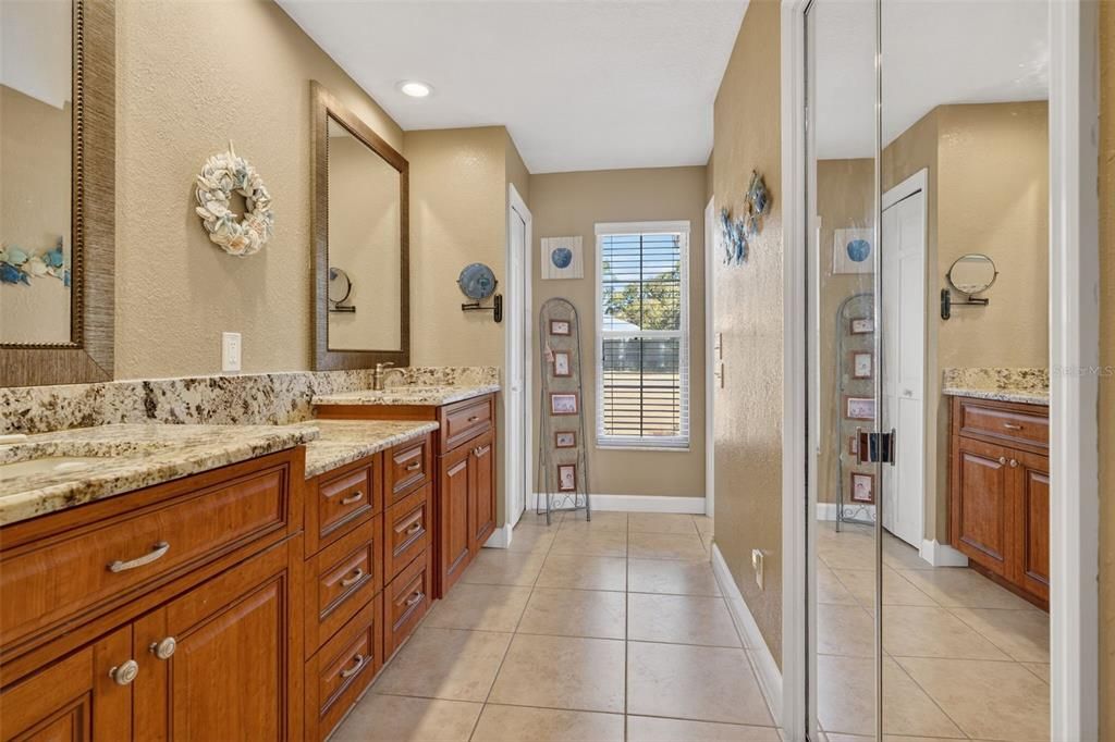 Active With Contract: $794,900 (4 beds, 3 baths, 2434 Square Feet)