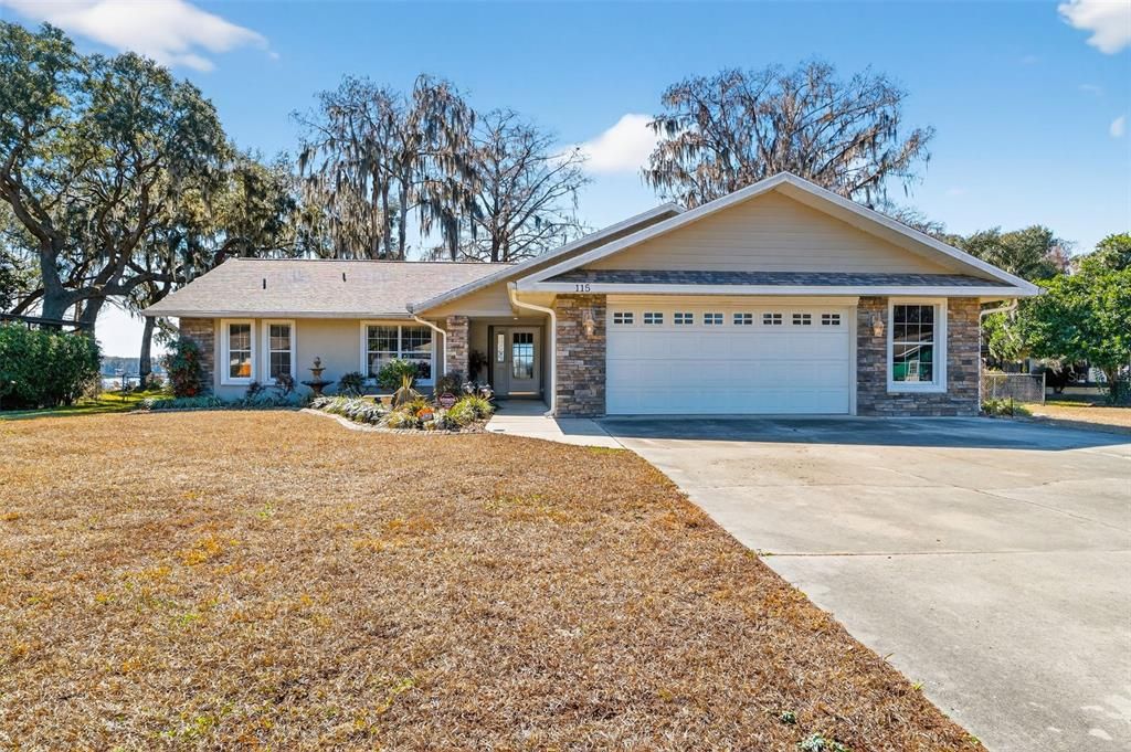 Active With Contract: $794,900 (4 beds, 3 baths, 2434 Square Feet)