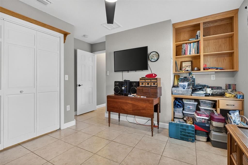 Active With Contract: $794,900 (4 beds, 3 baths, 2434 Square Feet)