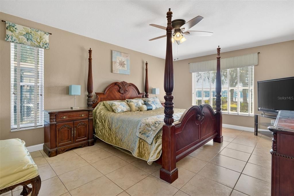 Active With Contract: $794,900 (4 beds, 3 baths, 2434 Square Feet)