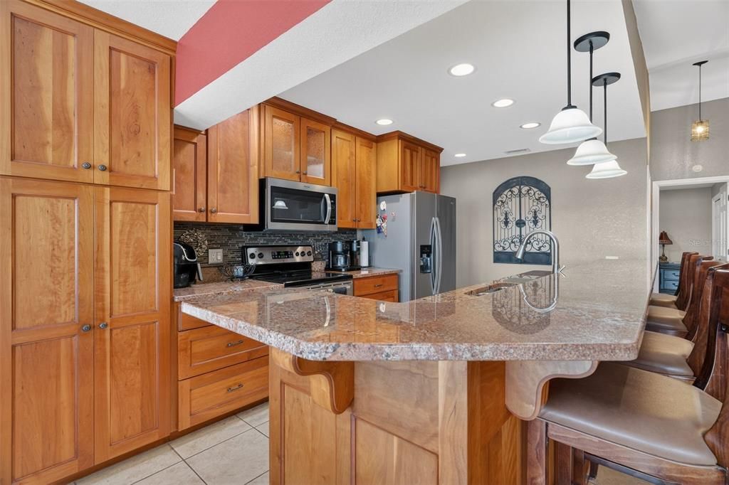 Active With Contract: $794,900 (4 beds, 3 baths, 2434 Square Feet)