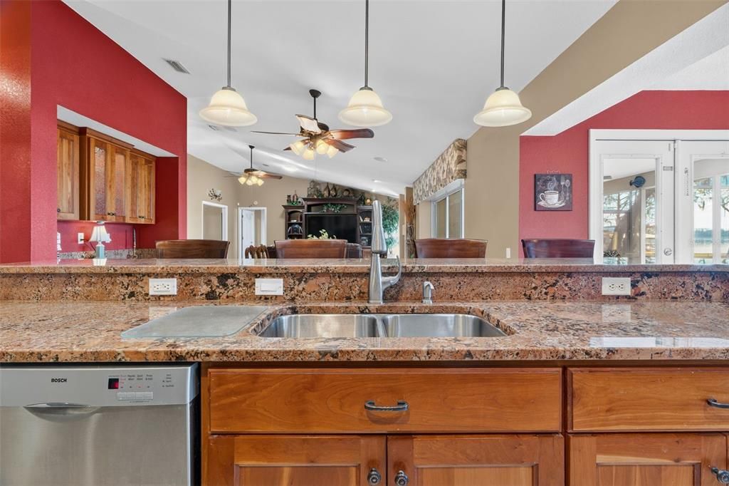 Active With Contract: $794,900 (4 beds, 3 baths, 2434 Square Feet)