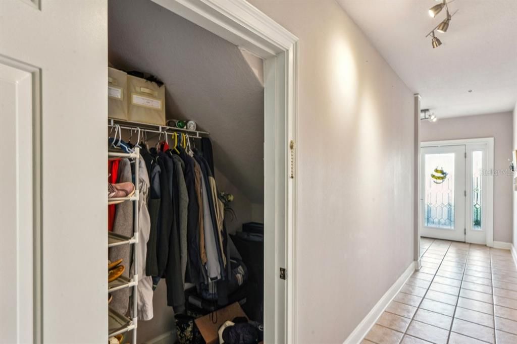 En Venta: $459,000 (4 camas, 3 baños, 3092 Pies cuadrados)