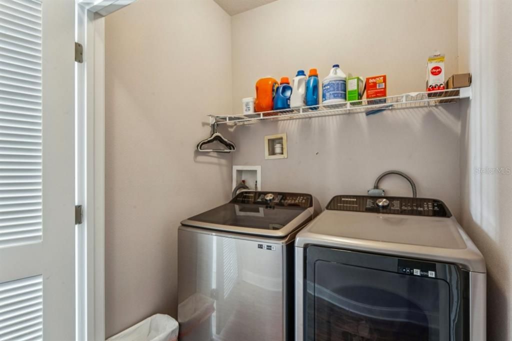 En Venta: $459,000 (4 camas, 3 baños, 3092 Pies cuadrados)