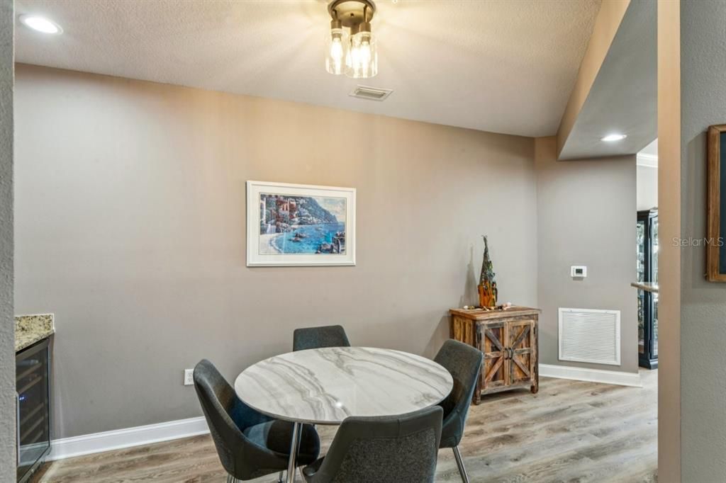 En Venta: $459,000 (4 camas, 3 baños, 3092 Pies cuadrados)