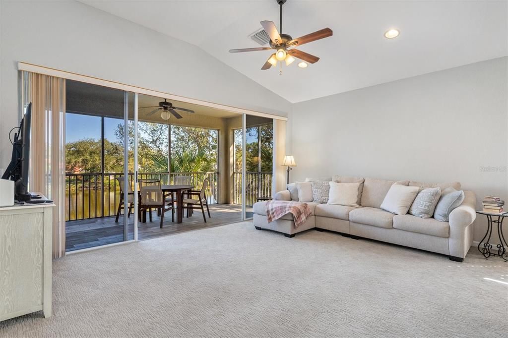 For Sale: $223,000 (3 beds, 2 baths, 1616 Square Feet)