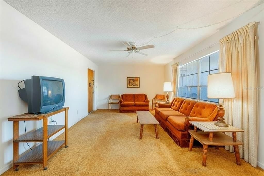 Activo con contrato: $135,000 (2 camas, 1 baños, 872 Pies cuadrados)