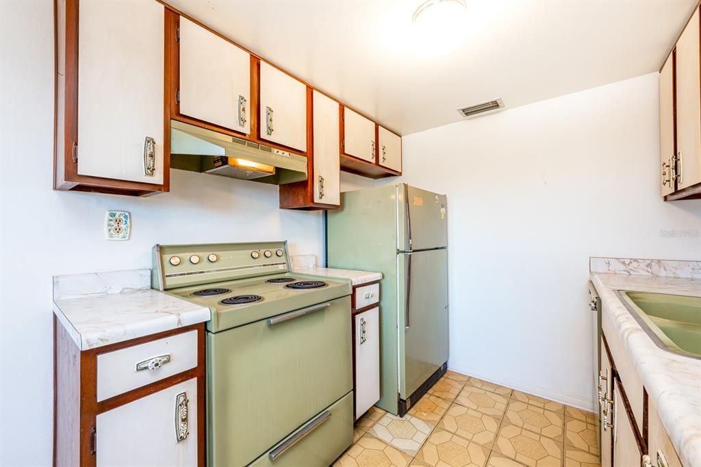 Activo con contrato: $135,000 (2 camas, 1 baños, 872 Pies cuadrados)