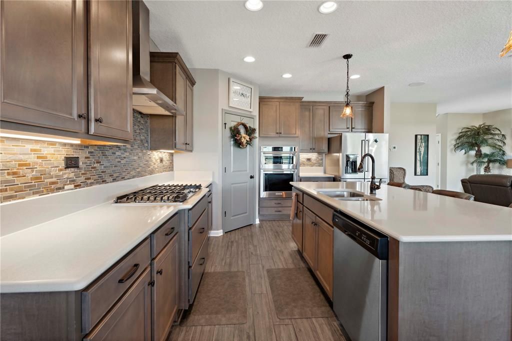 For Sale: $1,525,000 (4 beds, 3 baths, 2665 Square Feet)