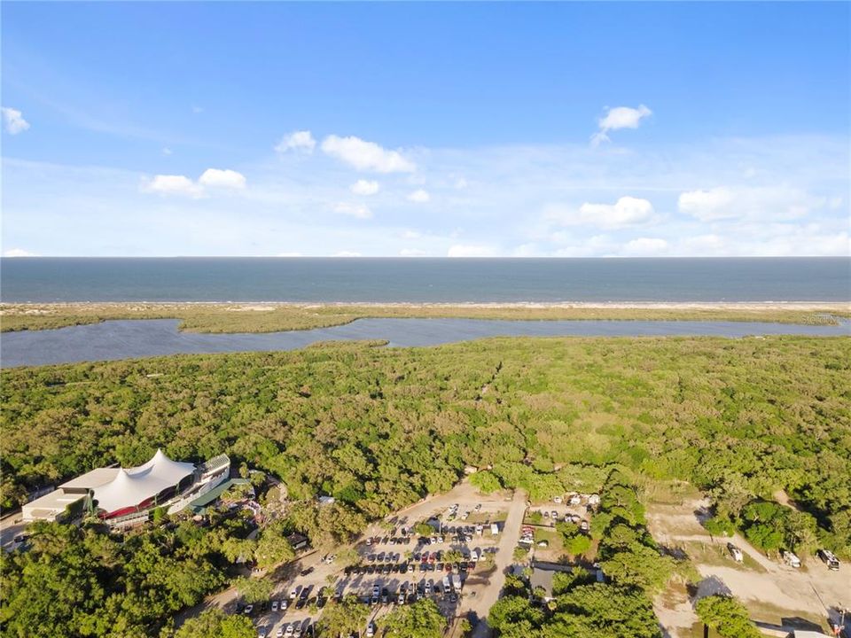 For Sale: $1,525,000 (4 beds, 3 baths, 2665 Square Feet)