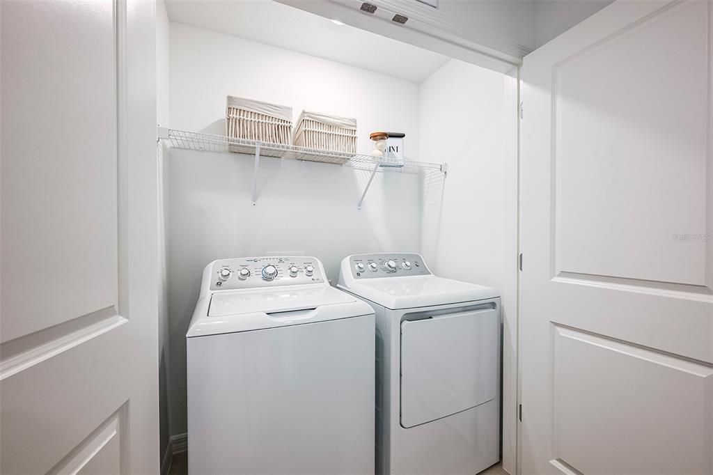 En Venta: $290,000 (3 camas, 2 baños, 1404 Pies cuadrados)
