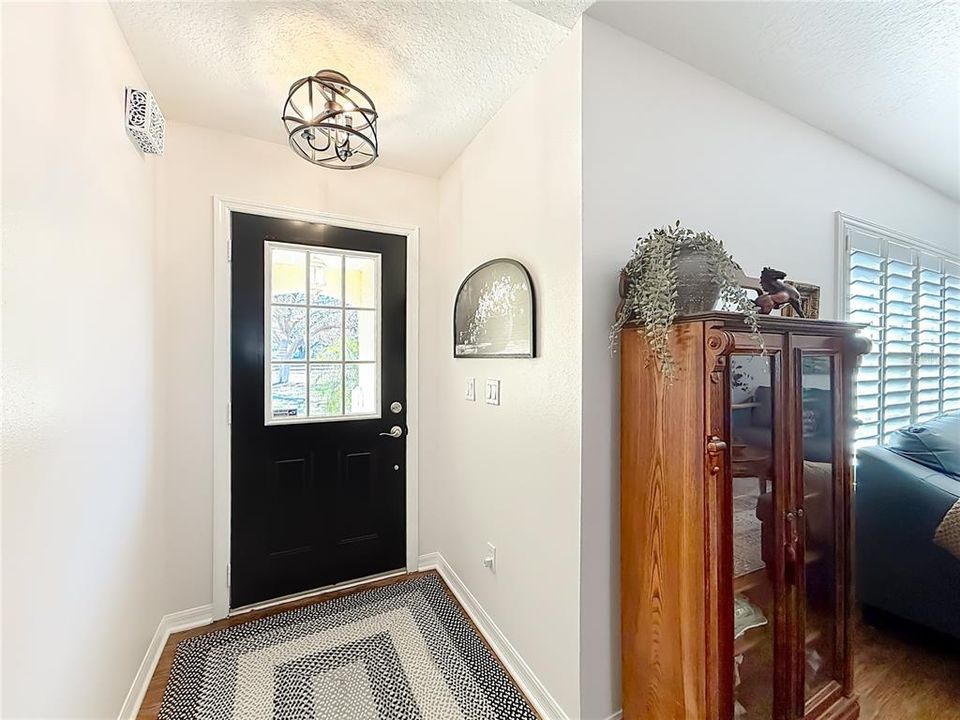 For Sale: $649,900 (3 beds, 2 baths, 1591 Square Feet)