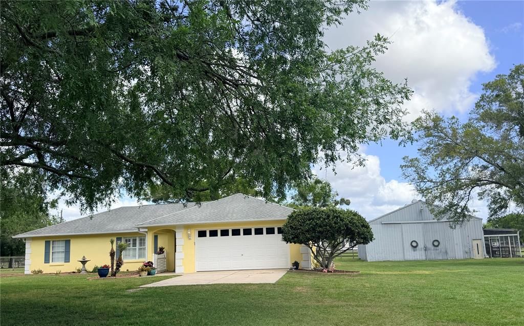 For Sale: $649,900 (3 beds, 2 baths, 1591 Square Feet)