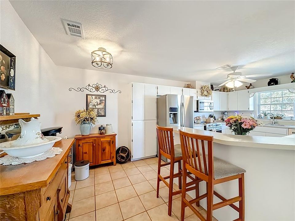 For Sale: $649,900 (3 beds, 2 baths, 1591 Square Feet)