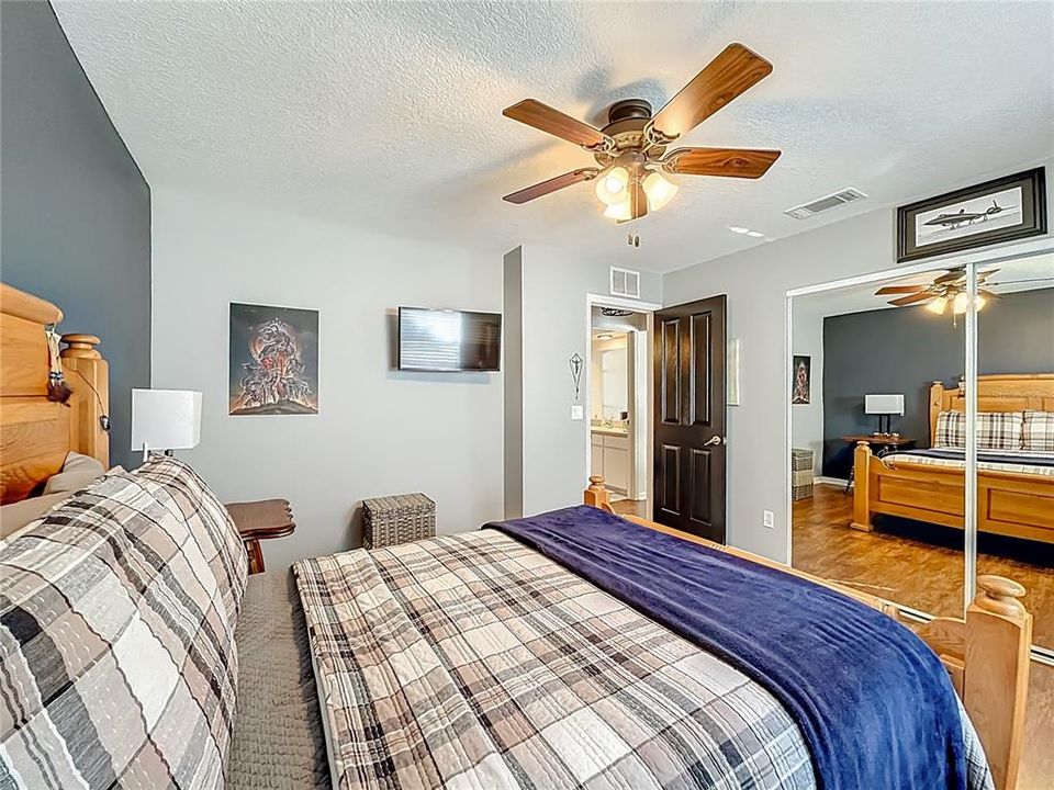 For Sale: $649,900 (3 beds, 2 baths, 1591 Square Feet)