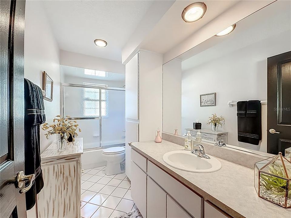For Sale: $649,900 (3 beds, 2 baths, 1591 Square Feet)