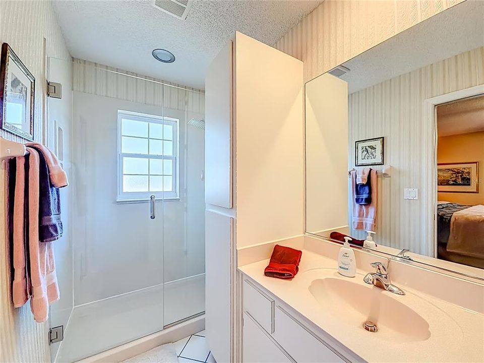 For Sale: $649,900 (3 beds, 2 baths, 1591 Square Feet)