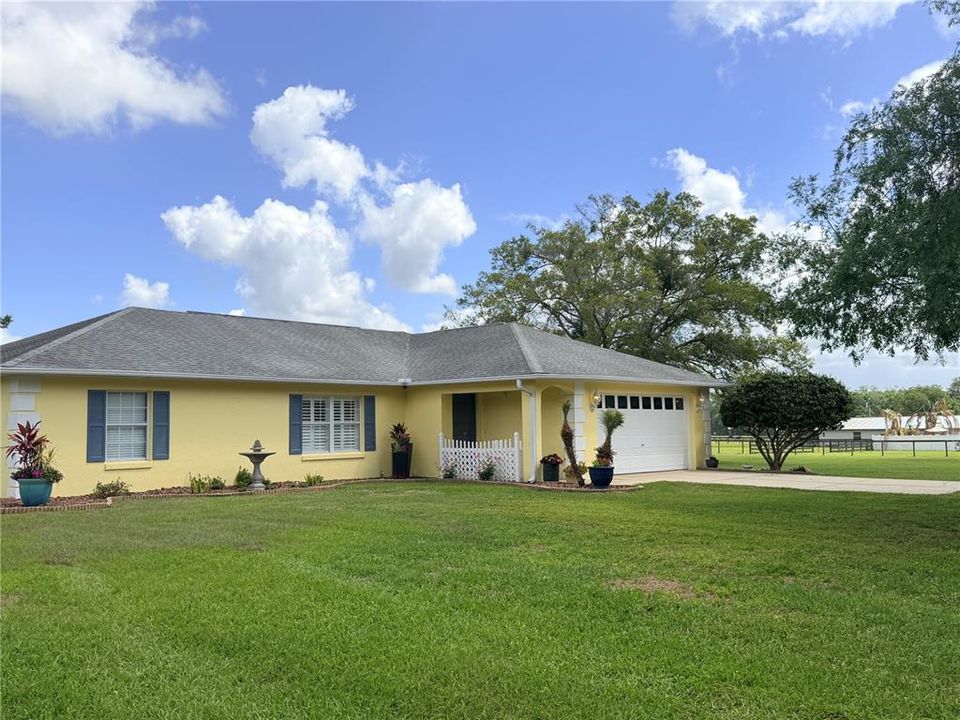 For Sale: $649,900 (3 beds, 2 baths, 1591 Square Feet)