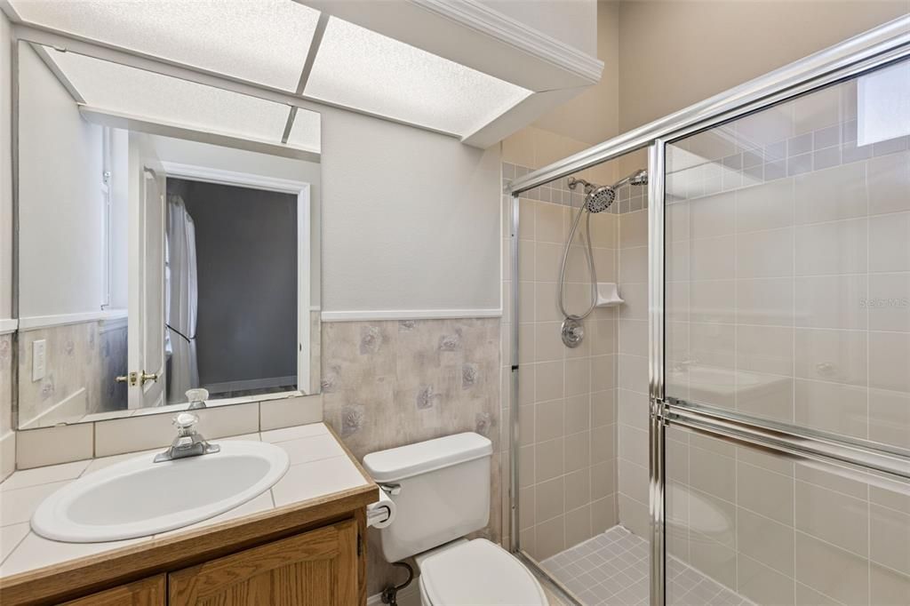 Activo con contrato: $575,000 (5 camas, 3 baños, 2819 Pies cuadrados)