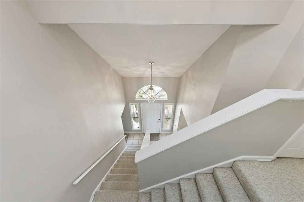 Activo con contrato: $575,000 (5 camas, 3 baños, 2819 Pies cuadrados)