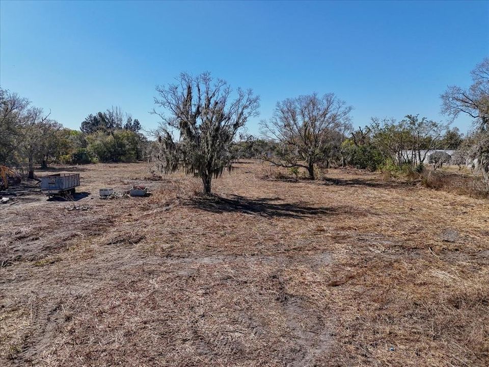 待售: $200,000 (4.87 acres)