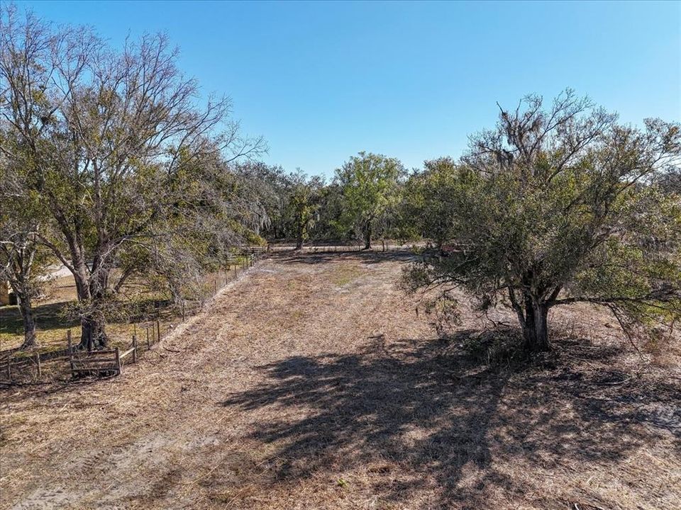 待售: $200,000 (4.87 acres)