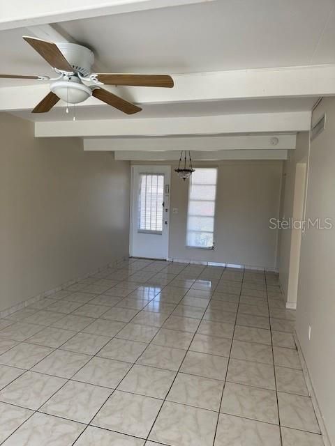 For Rent: $950 (1 beds, 1 baths, 648 Square Feet)