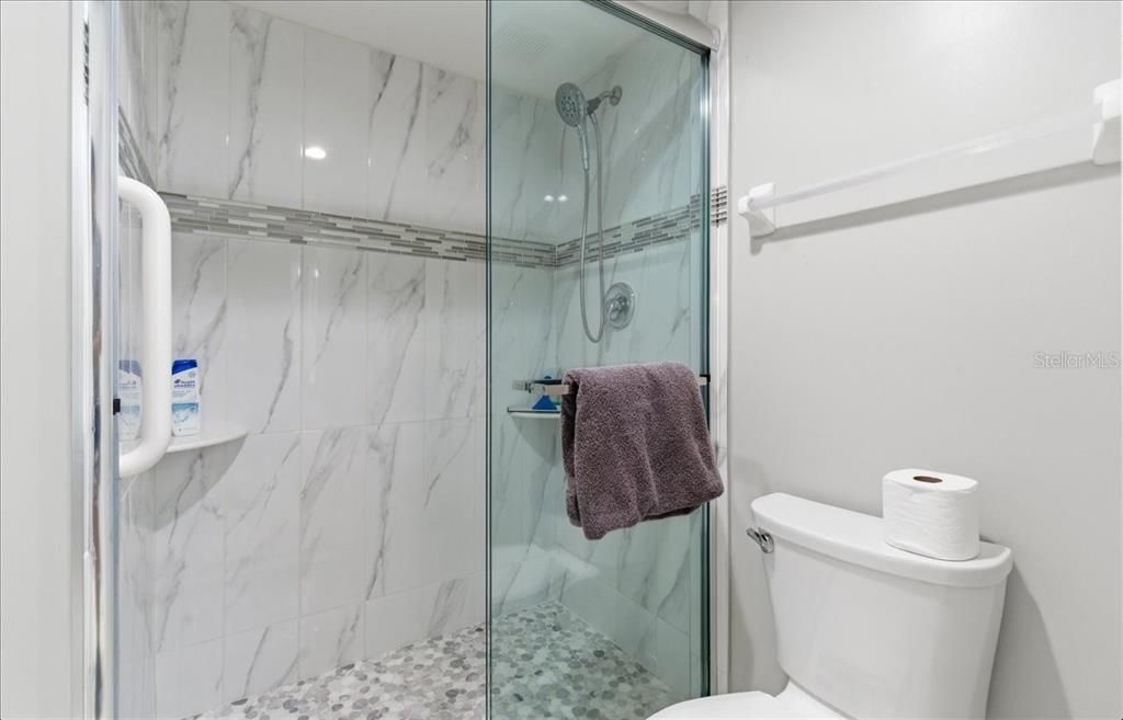 For Sale: $179,000 (2 beds, 2 baths, 1118 Square Feet)