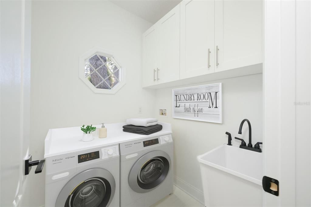 For Sale: $899,900 (4 beds, 3 baths, 2706 Square Feet)