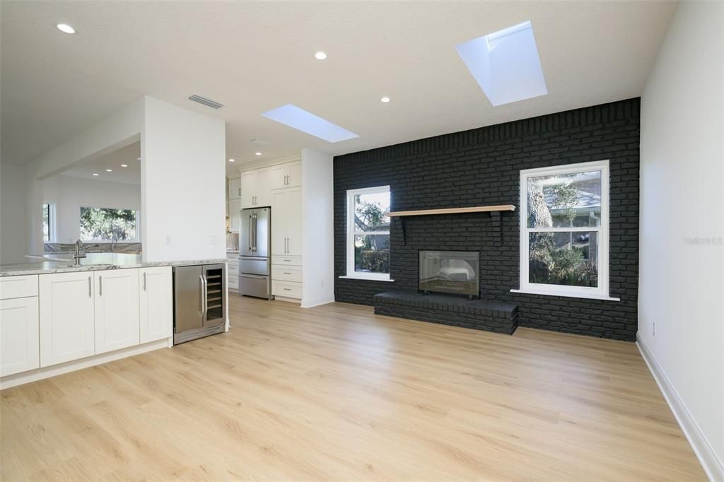 For Sale: $899,900 (4 beds, 3 baths, 2706 Square Feet)