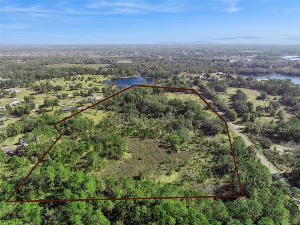 En Venta: $1,200,000 (39.26 acres)