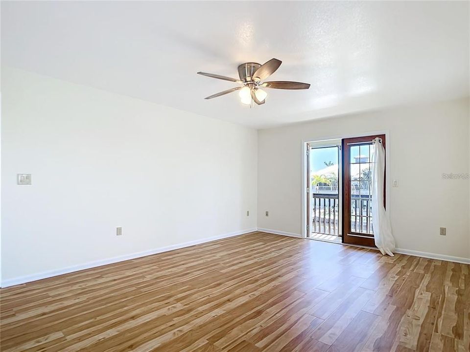 В аренду: $2,300 (3 спален, 2 ванн, 2184 Квадратных фут)