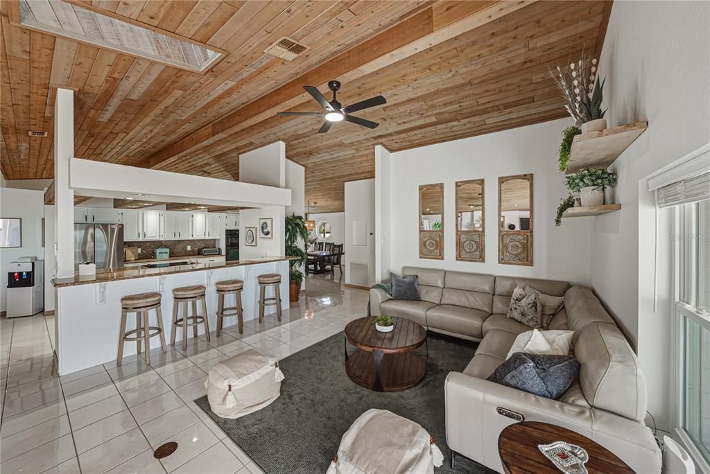 For Sale: $1,695,000 (3 beds, 3 baths, 3270 Square Feet)