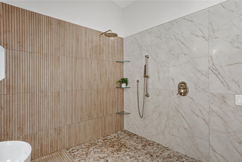 For Sale: $1,695,000 (3 beds, 3 baths, 3270 Square Feet)