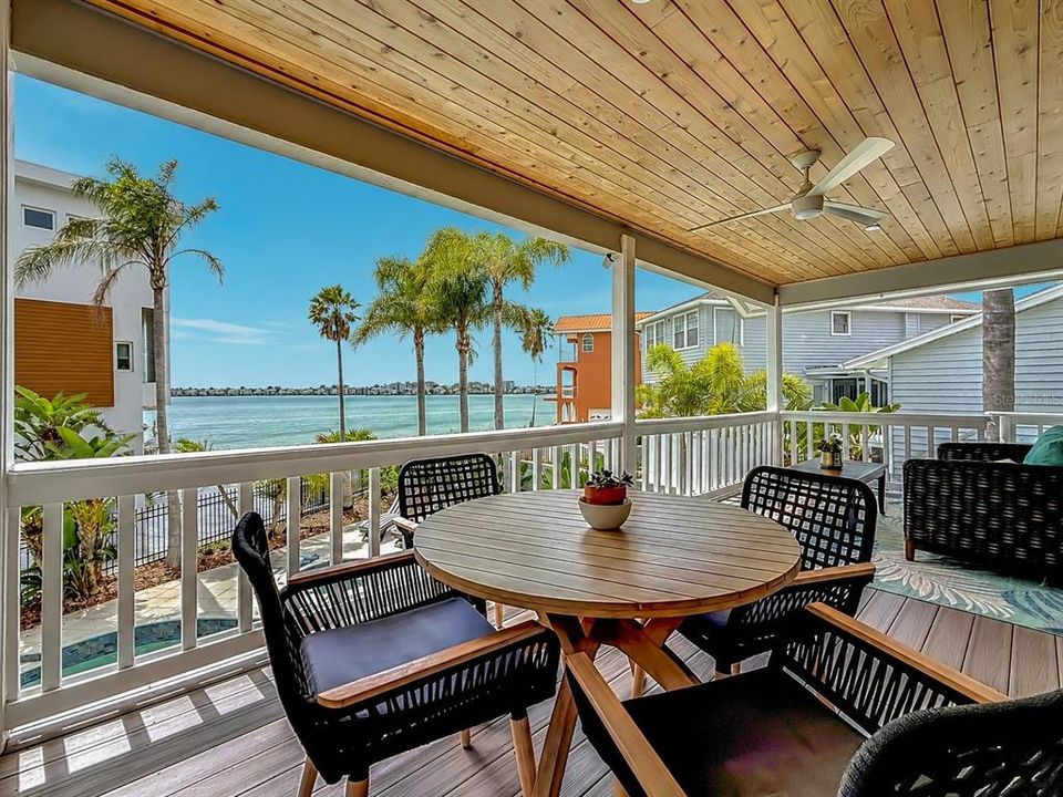 For Sale: $1,695,000 (3 beds, 3 baths, 3270 Square Feet)