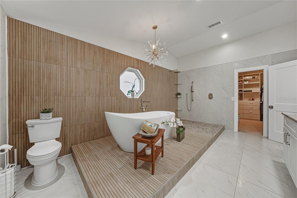 For Sale: $1,695,000 (3 beds, 3 baths, 3270 Square Feet)
