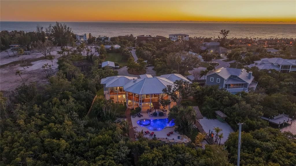 En Venta: $13,499,000 (6 camas, 6 baños, 6408 Pies cuadrados)