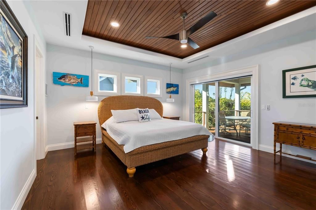 En Venta: $13,499,000 (6 camas, 6 baños, 6408 Pies cuadrados)