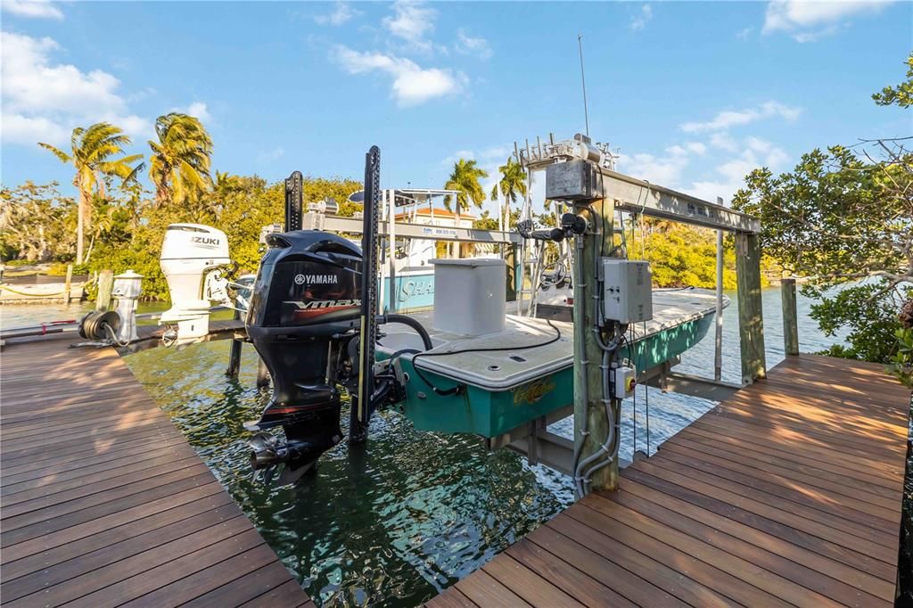 En Venta: $13,499,000 (6 camas, 6 baños, 6408 Pies cuadrados)