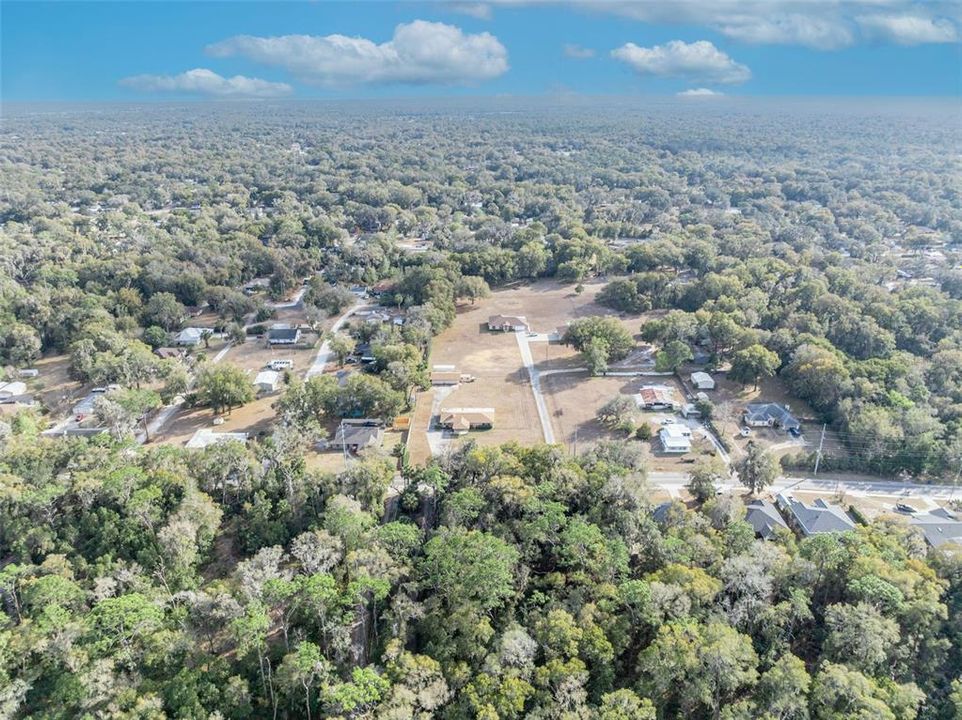 На продажу: $97,000 (0.72 acres)